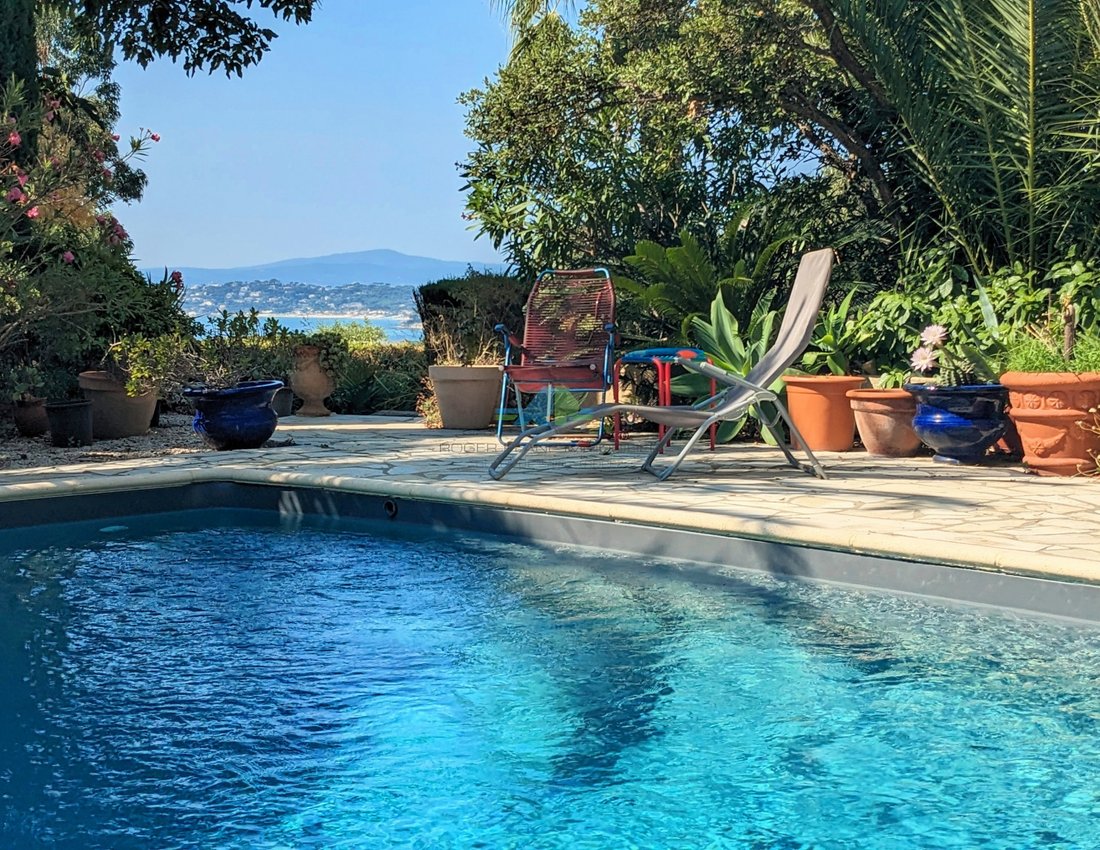 Villa in Les Issambres, Roquebrune-sur-Argens, France 4 - 18664113