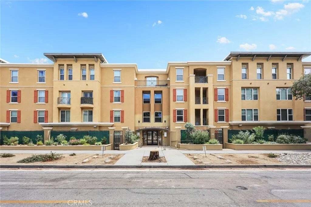 Condo in Altadena, California, United States 1 - 18669378