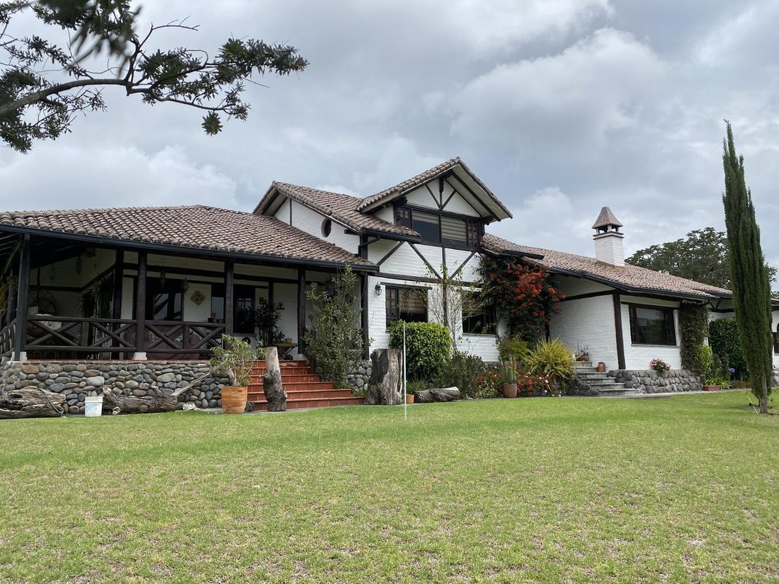 Land in Quito, Pichincha, Ecuador 5 - 18660811