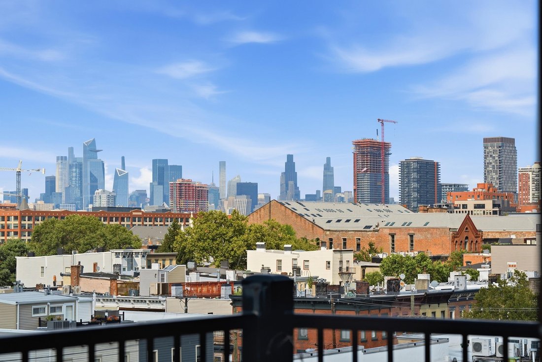 Condo in Jersey City, New Jersey, United States 5 - 18665398