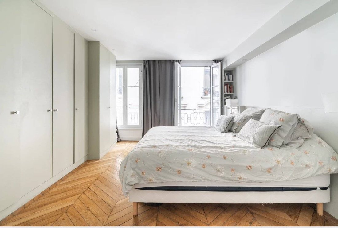 Apartment in Montorgueil-Saint Denis, Paris 2e Arrondissement, Paris 5 - 15869045