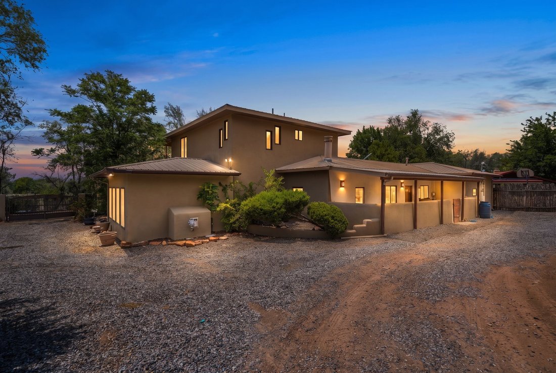 House in Santa Fe, New Mexico, United States 1 - 18669047