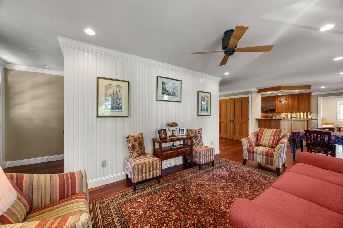 Condo in Provincetown, Massachusetts, United States 5 - 18666441
