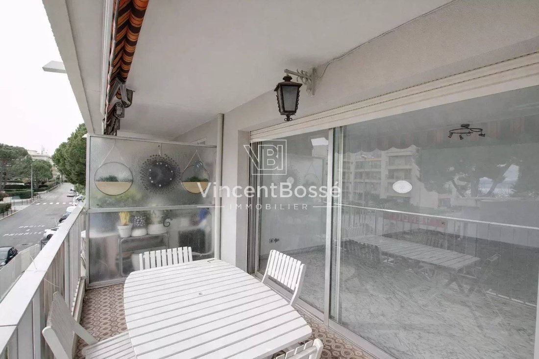 Apartment in Saint-Laurent-du-Var, Provence-Alpes-Côte d'Azur, France 1 - 17135773