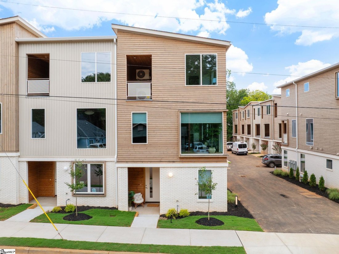 Townhouse in Greenville, South Carolina, United States 1 - 18662797