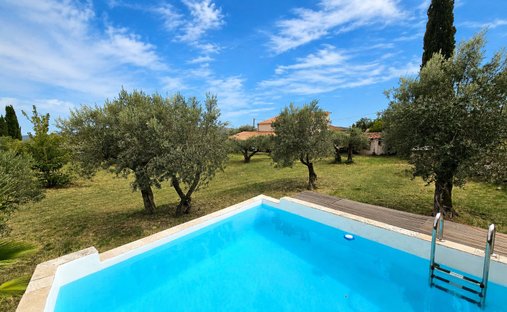 Villa in Claviers, Provence-Alpes-Côte d'Azur, France 1