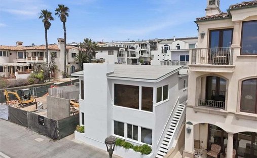 Condo in Manhattan Beach, California, United States 1