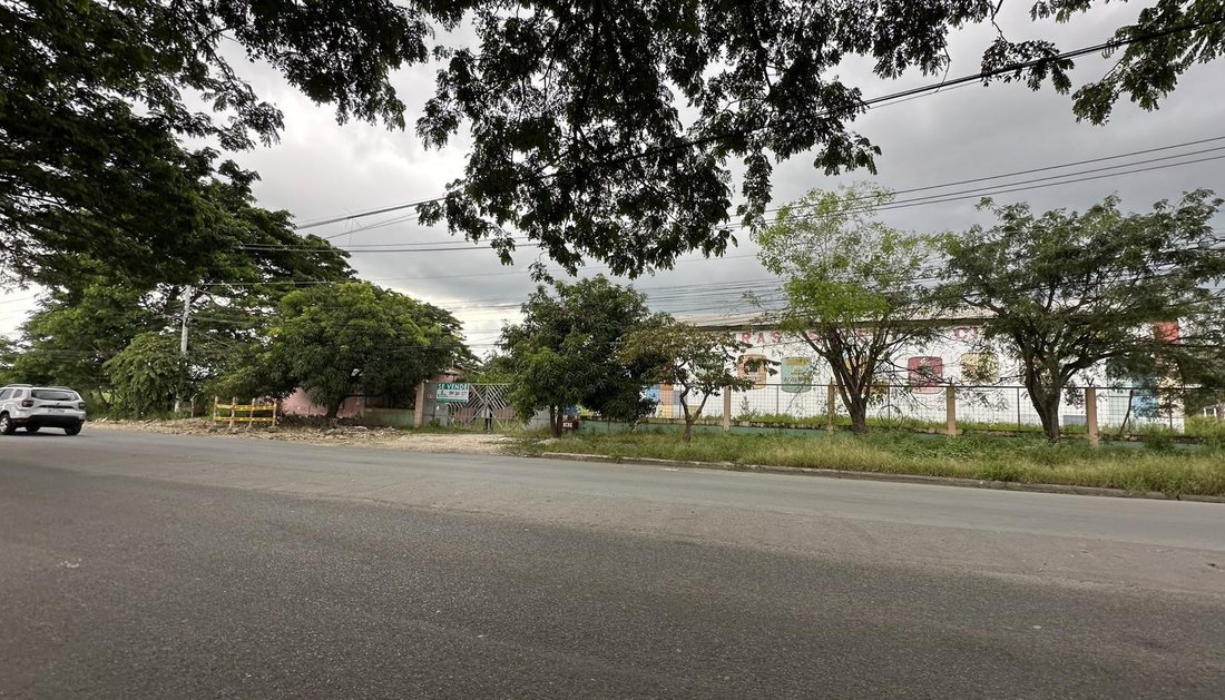 Land in Guayaquil, Guayas, Ecuador 2 - 18659953