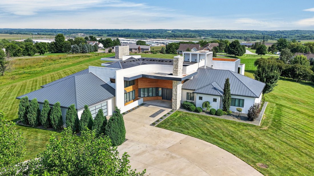 House in Waukee, Iowa, United States 2 - 18663355