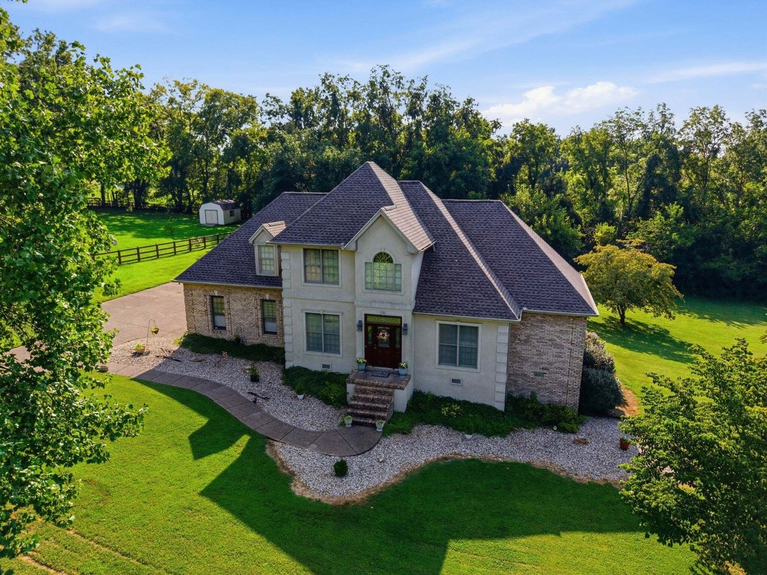 House in Springfield, Tennessee, United States 1 - 18667789