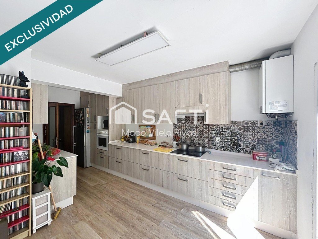 Apartment in Santiago de Compostela (District), Santiago de Compostela, Spain 3 - 18666662