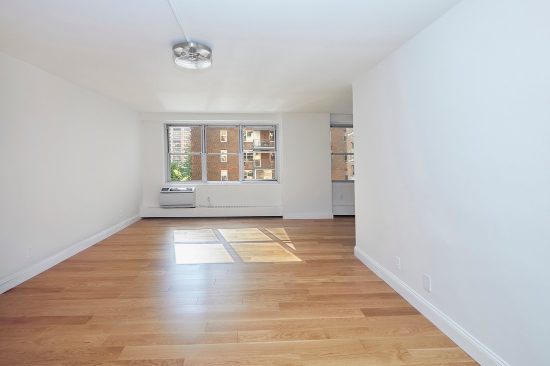 Co Op in New York, New York, United States 3 - 18664294