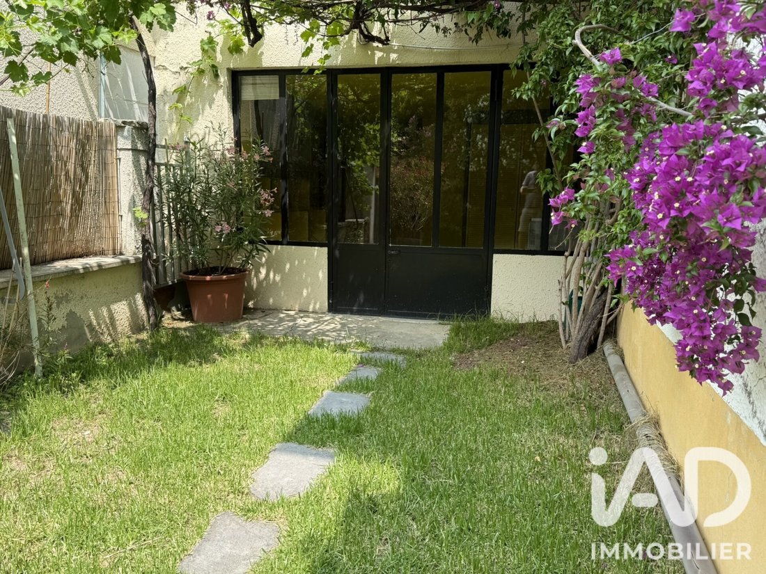 House in Rasteau, Provence-Alpes-Côte d'Azur, France 2 - 18668219