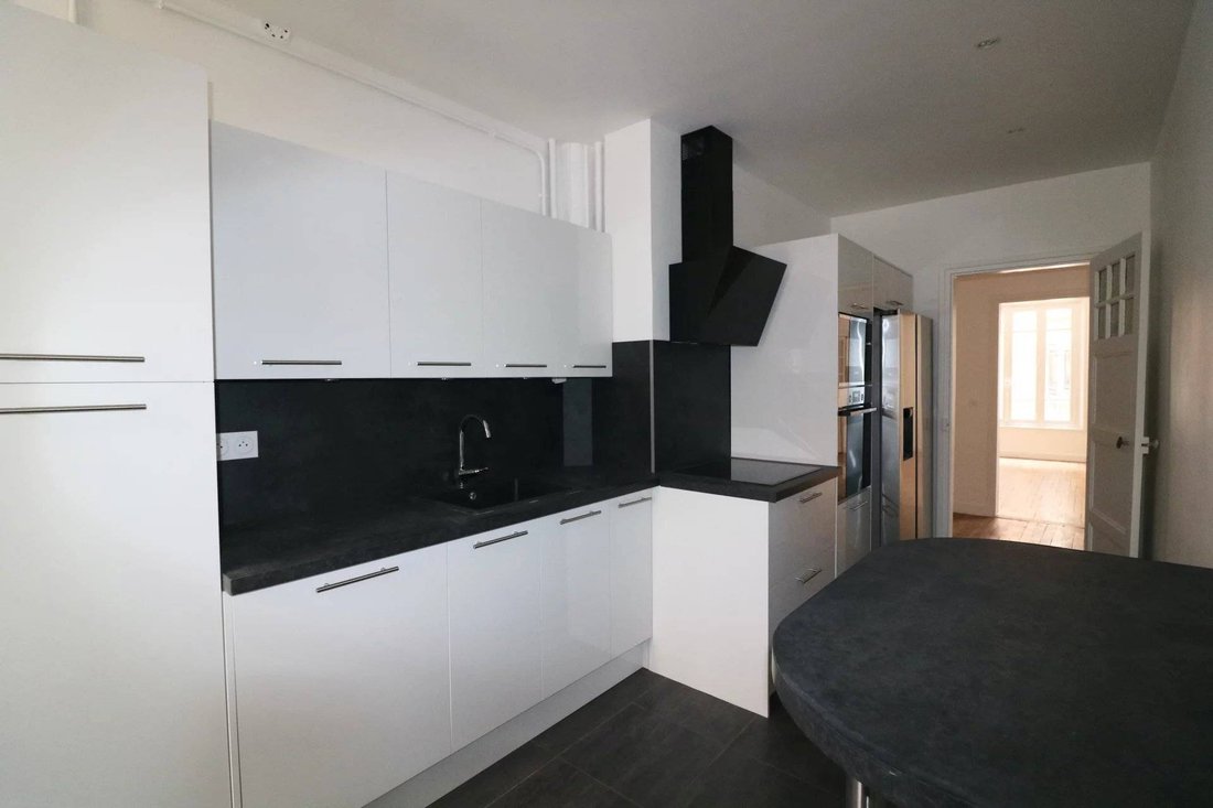 Apartment in La Plaine des Sablons, Neuilly-sur-Seine, France 5 - 15869230
