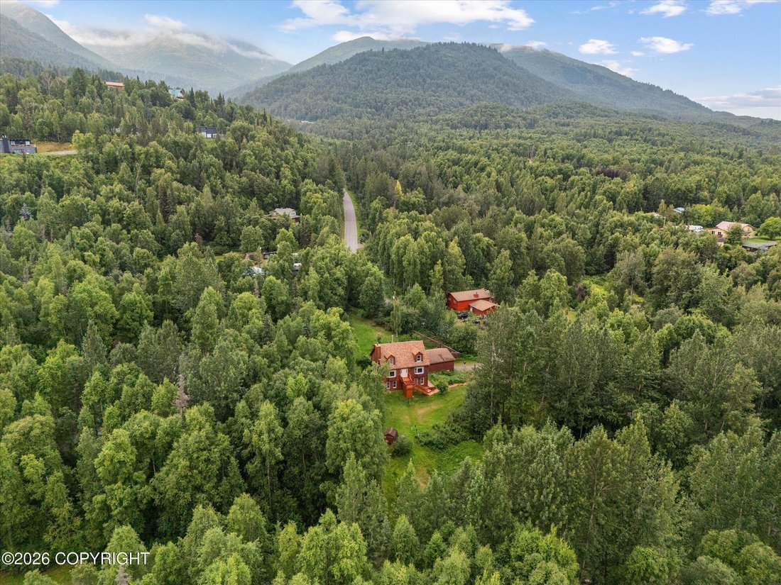 House in Anchorage, Alaska, United States 2 - 18663049