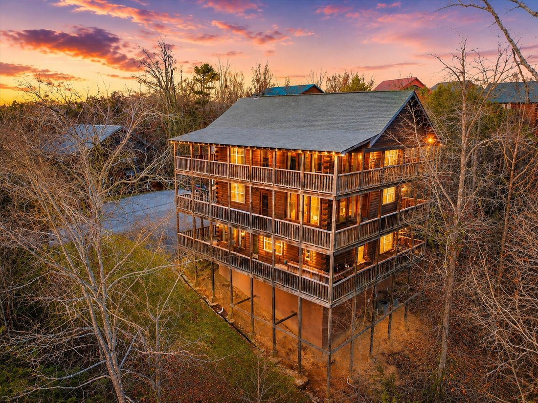 House in Sevierville, Tennessee, United States 1 - 18670279