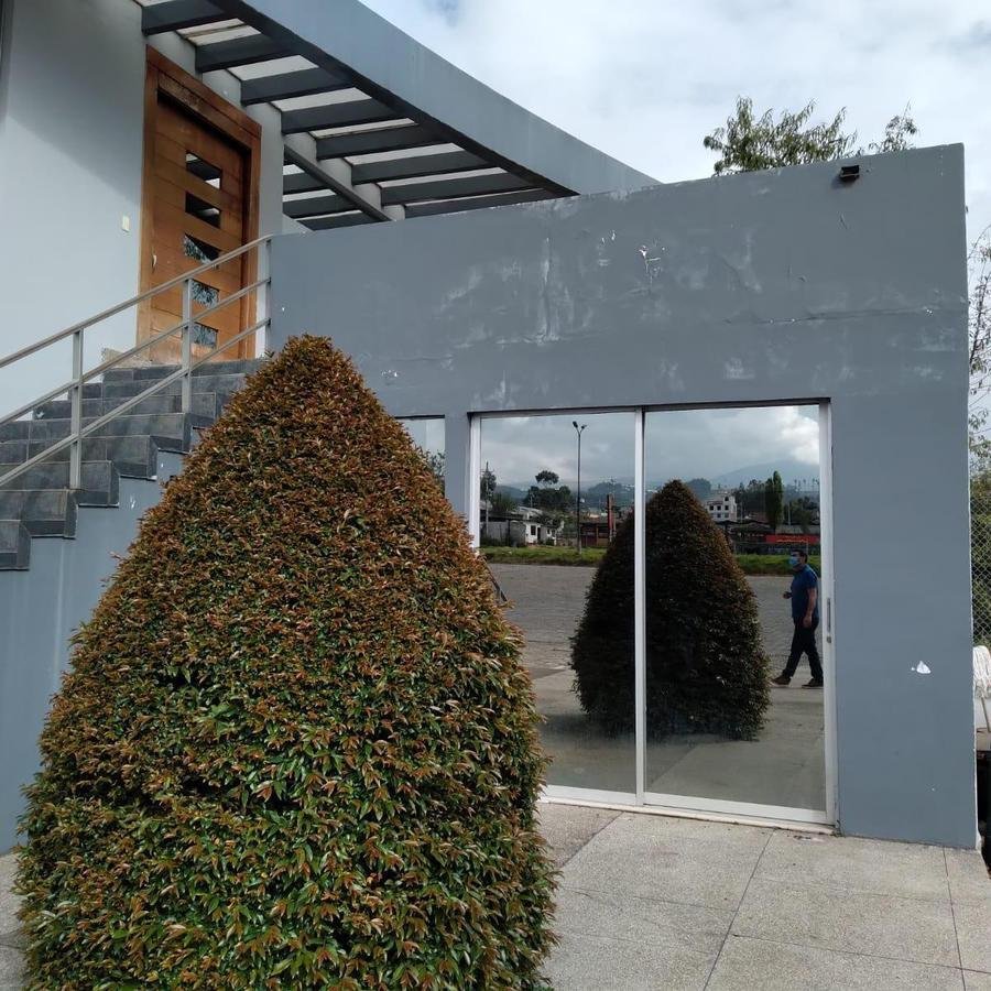 Land in Cayambe, Pichincha, Ecuador 5 - 18661443