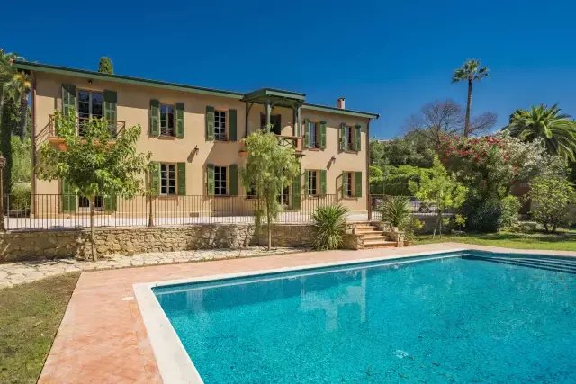 Estate in Cannes, Provence-Alpes-Côte d'Azur, France 1 - 15503086