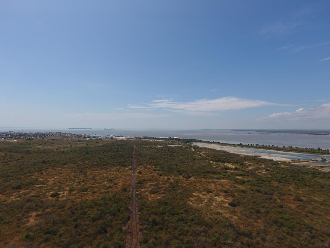 Land in Posorja, Guayas, Ecuador 3 - 18660611