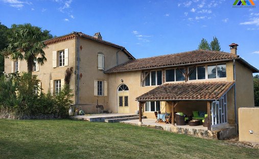 House in Boulogne-sur-Gesse, Occitania, France 1