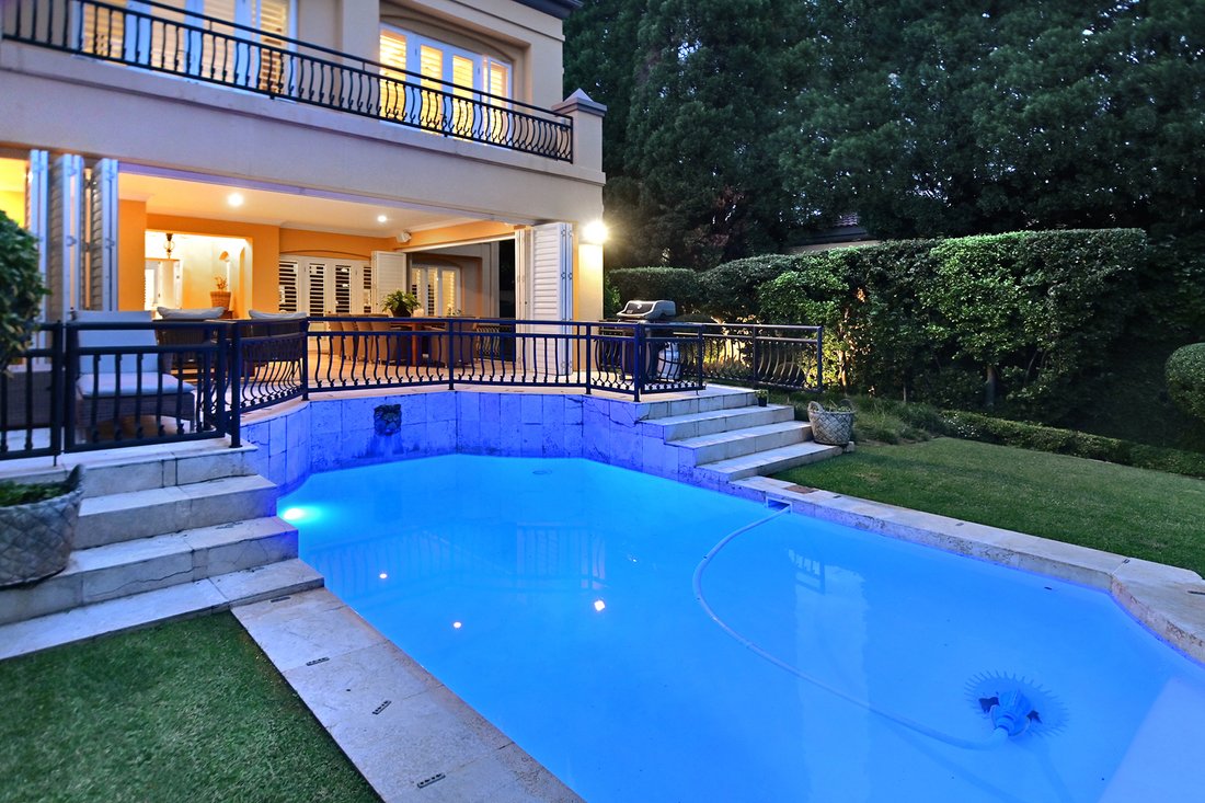 House in Sandhurst, Gauteng, South Africa 4 - 18667216