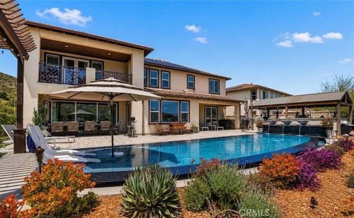 House in Santa Clarita, California, United States 1