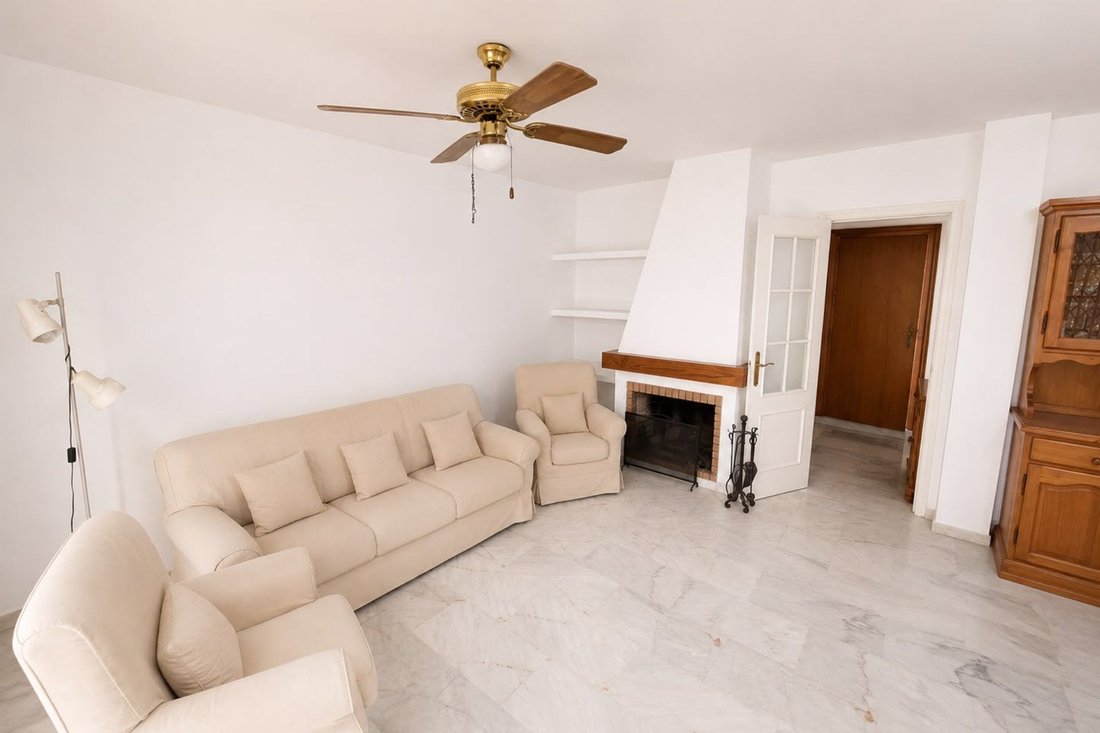 House in Fuengirola, Andalusia, Spain 2 - 18659610