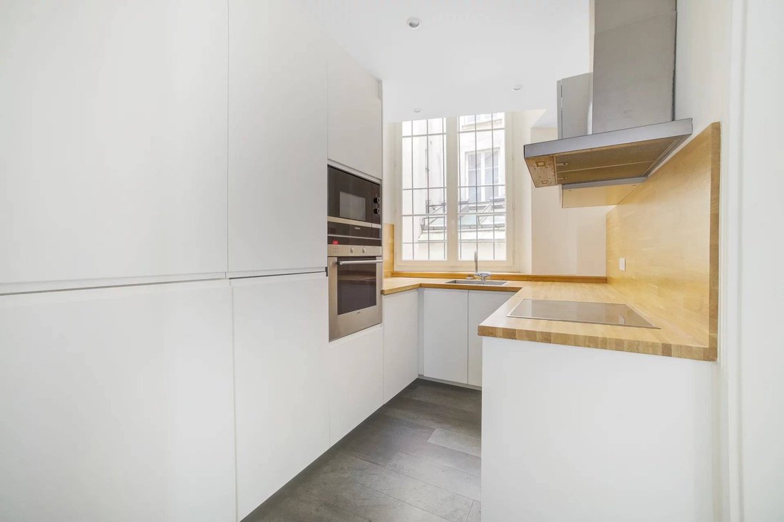 Apartment in Bois de Boulogne, Paris 16e Arrondissement, Paris 5 - 17304677