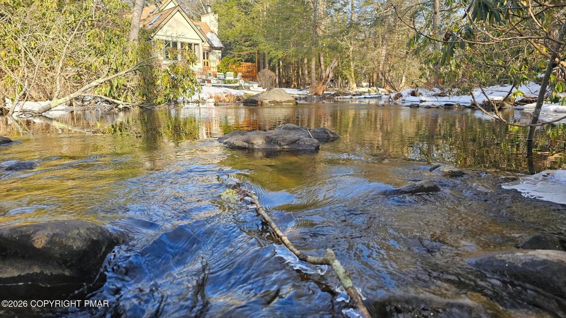 House in Pocono Pines, Pennsylvania, United States 2 - 18669061