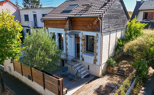 Villa in Ouginot, Joinville-le-Pont, France 1