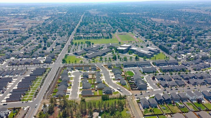 Land in Redmond, Oregon, United States 5 - 18670597