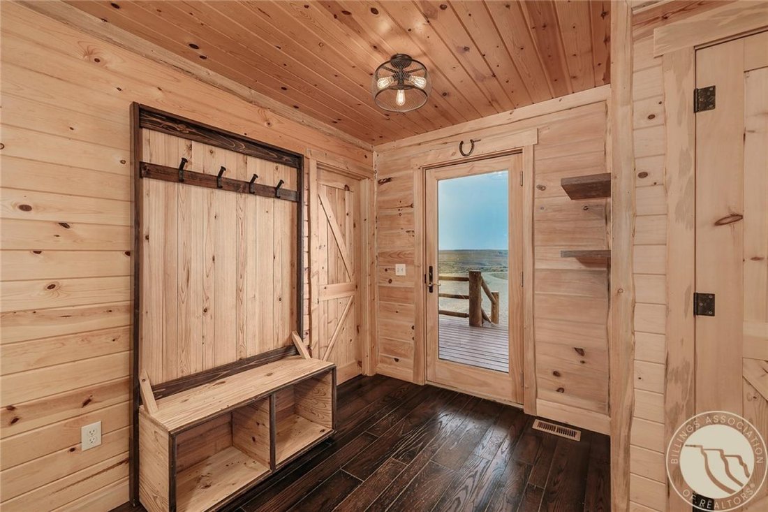 House in Belfry, Montana, United States 3 - 18670941
