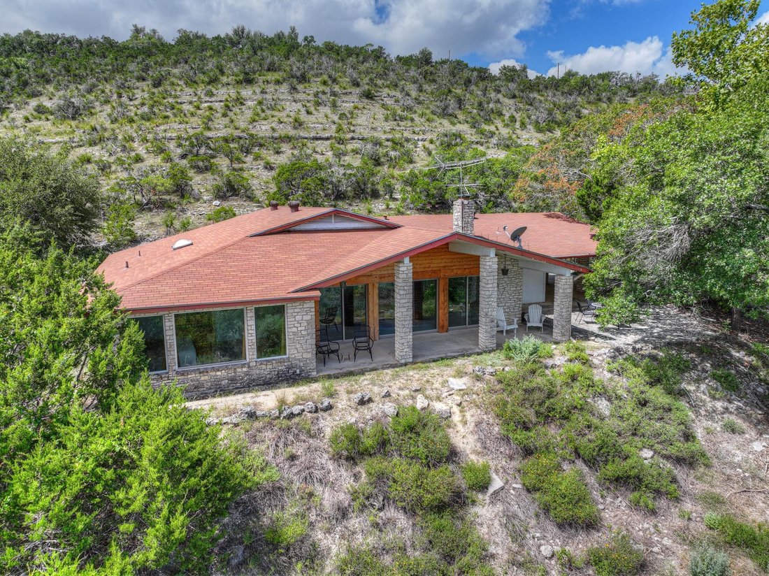 House in New Braunfels, Texas, United States 1 - 18669336