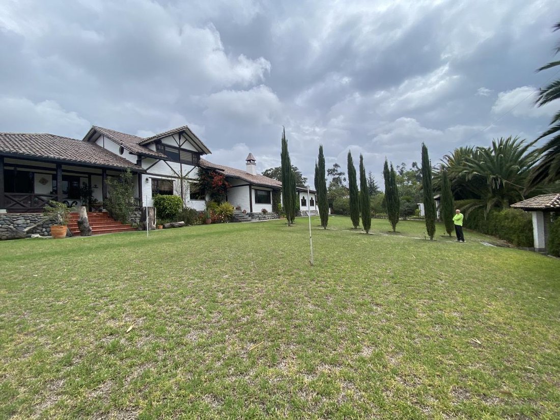 Land in Quito, Pichincha, Ecuador 4 - 18660811