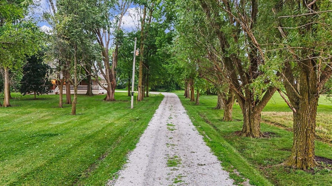 House in Sadorus, Illinois, United States 5 - 18663300