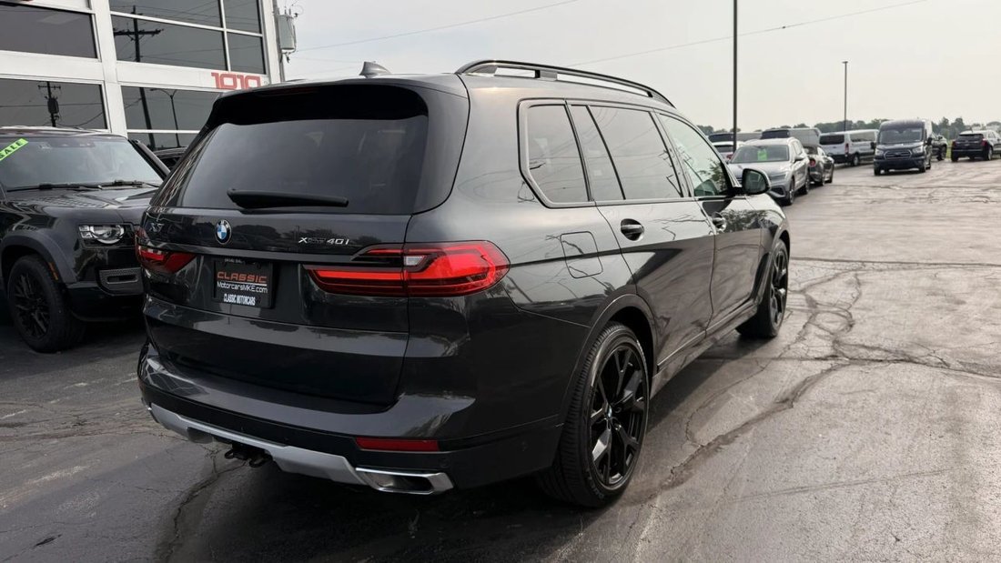 Suv in Milwaukee, WI, United States 4 - 18664902