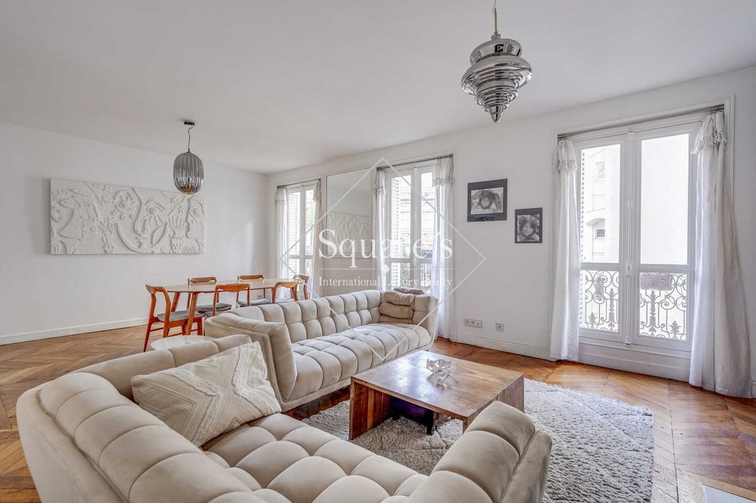 Apartment in Lorette-Martyrs, Paris 9e Arrondissement, Paris 2 - 18672503