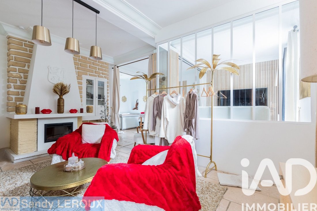 Les Varennes, Limeil-Brevannes, France 1 - 18668258