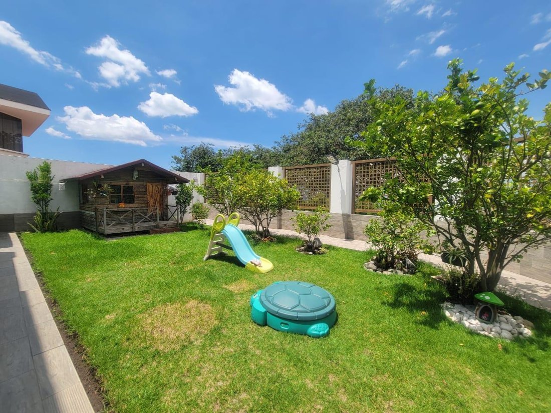 House in Quito, Pichincha, Ecuador 5 - 18661410
