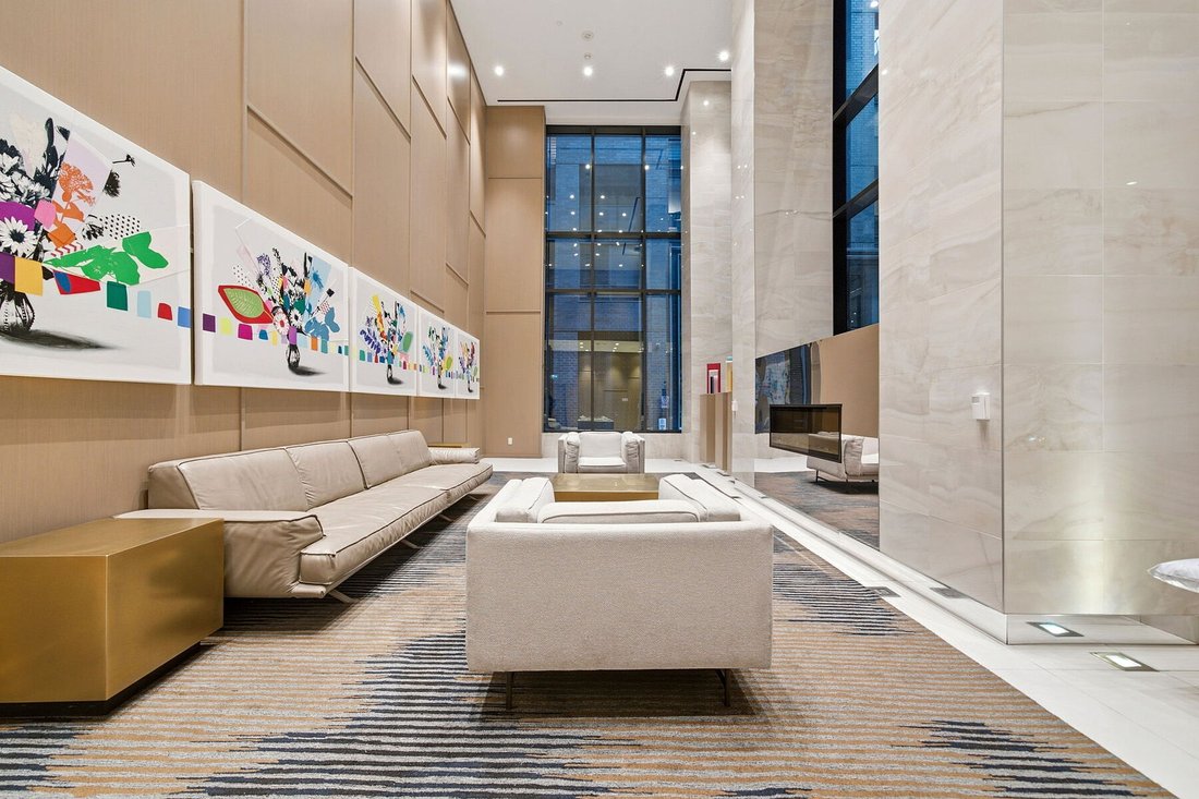 Condo in Toronto, Ontario, Canada 5 - 18666453