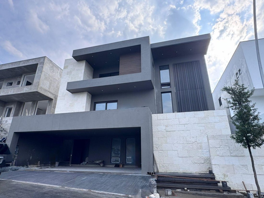 House in Monterrey, Nuevo Leon, Mexico 1 - 18659922
