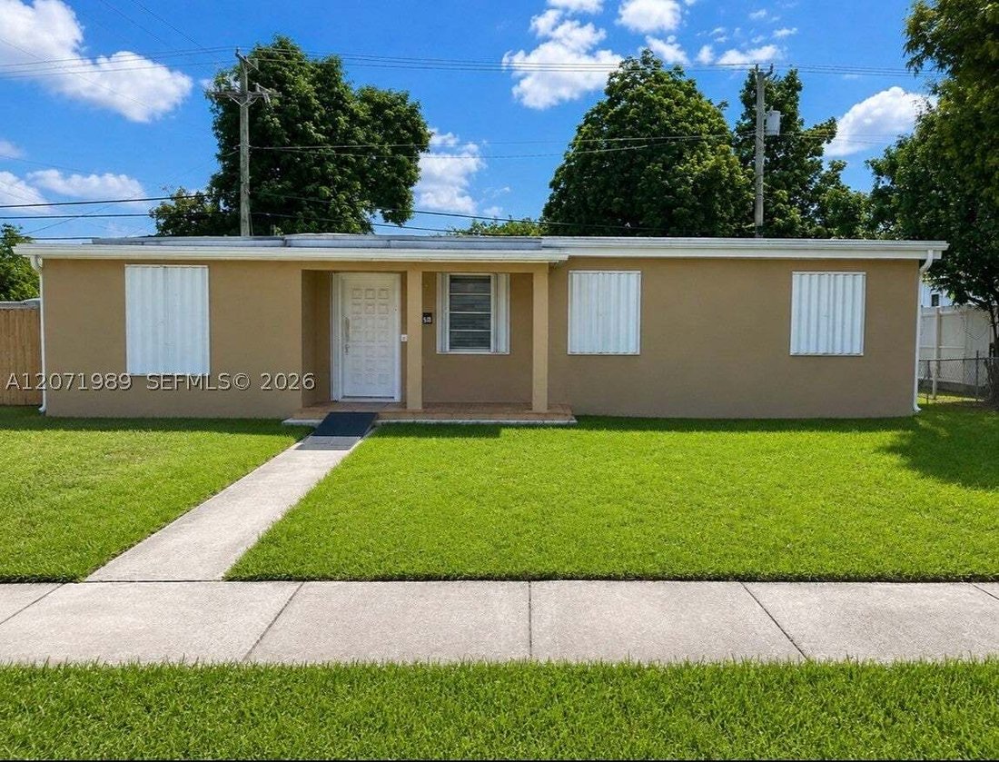 House in Miami, Florida, United States 1 - 18669069