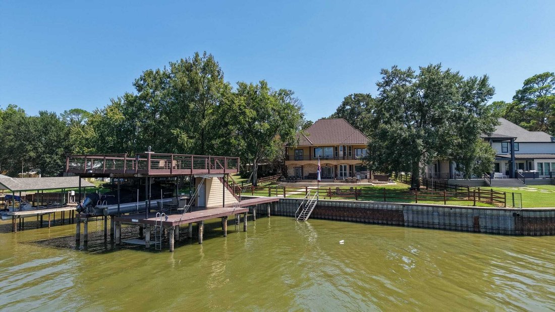 House in Gun Barrel City, Texas, United States 5 - 18670265