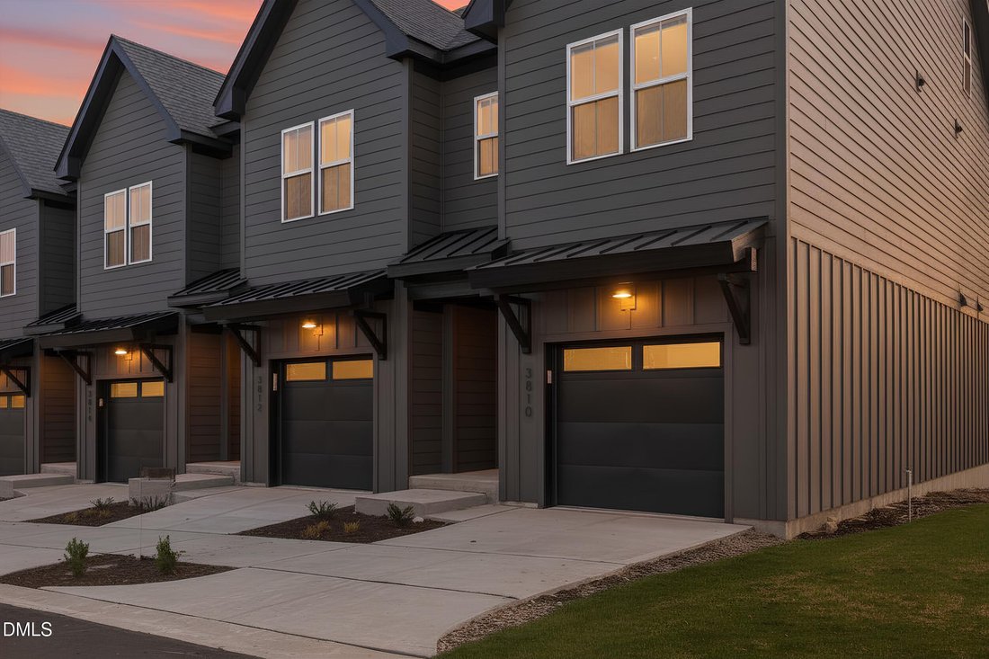 Townhouse in Raleigh, North Carolina, United States 5 - 17543066