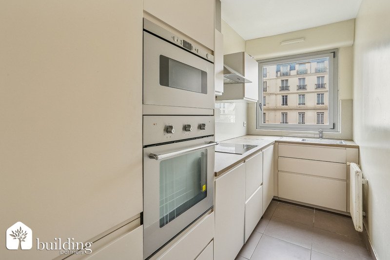 Apartment in Pereire-Malesherbes, Paris 17e Arrondissement, Paris 5 - 18666356