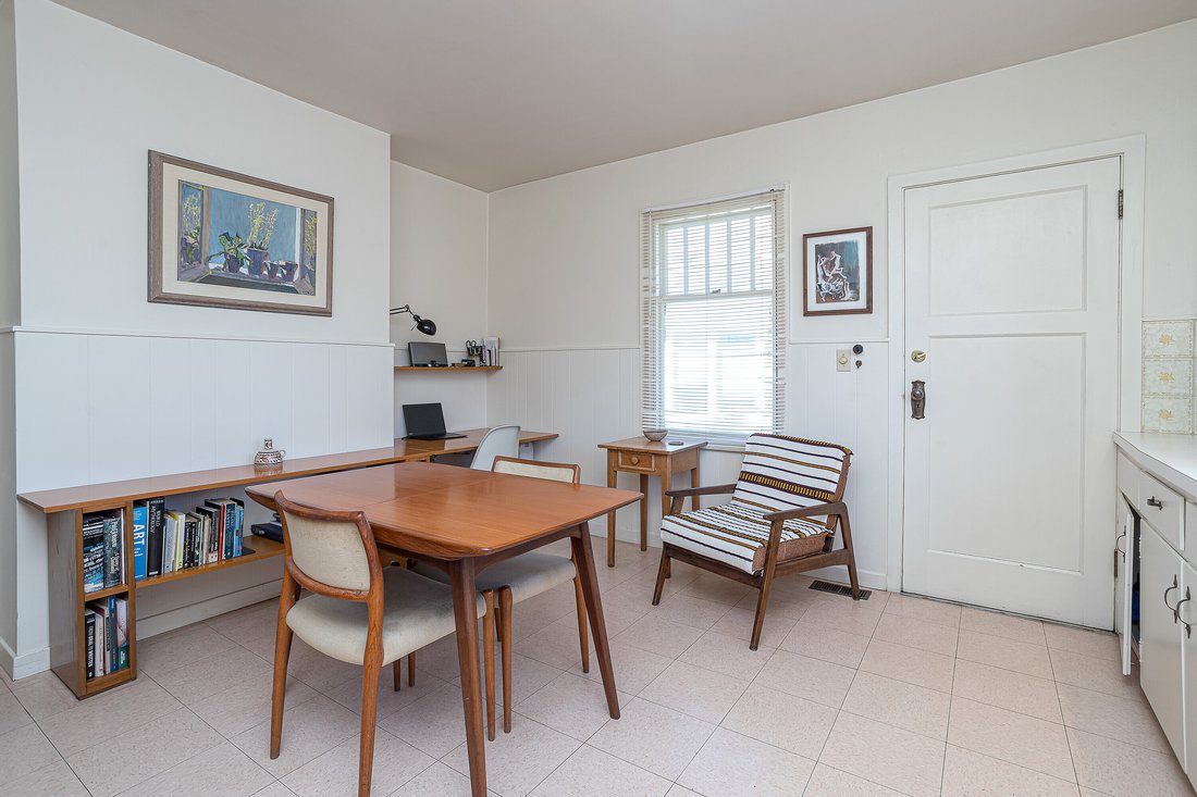 House in Victoria, British Columbia, Canada 4 - 18665570