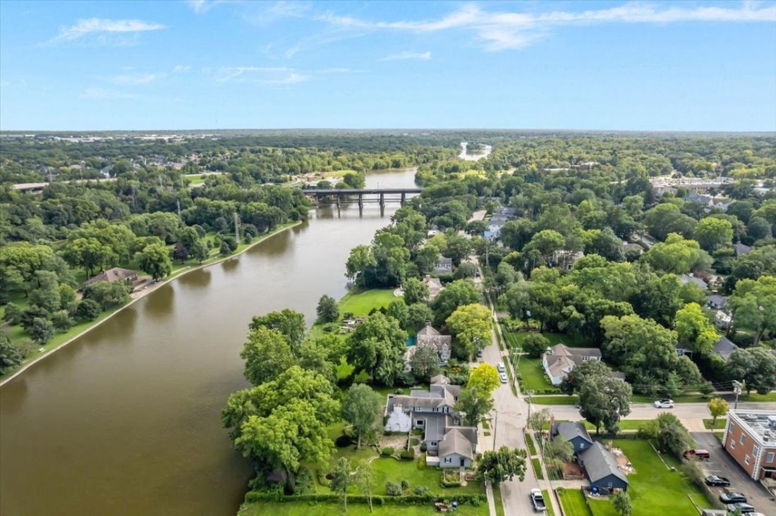 House in Geneva, Illinois, United States 3 - 18665355