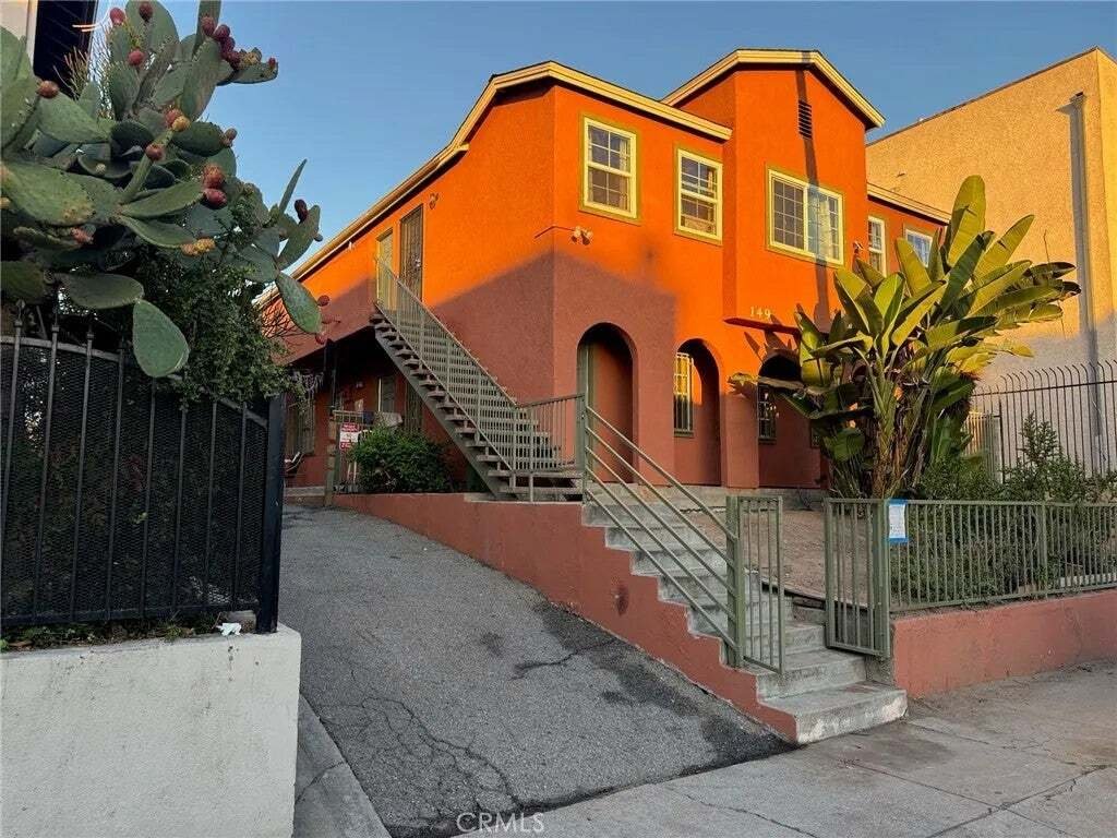 Los Angeles, California, United States 1 - 18659613