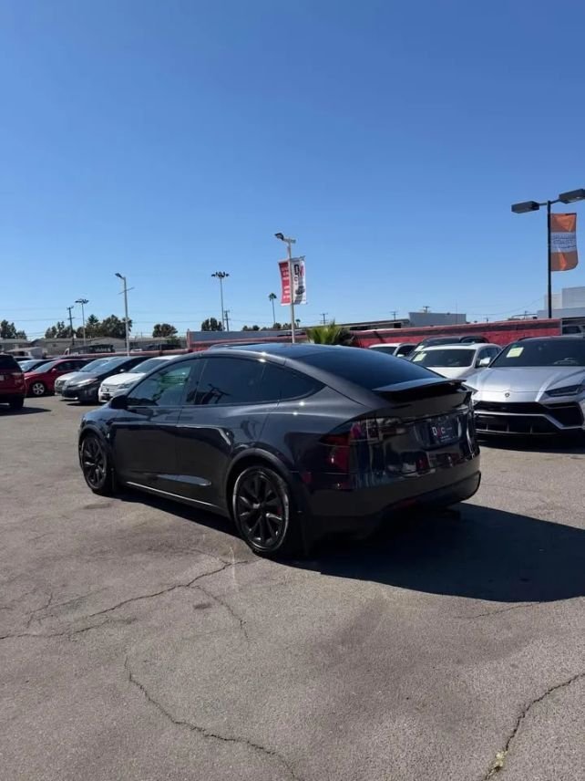 Suv in Costa Mesa, CA, United States 4 - 18670032