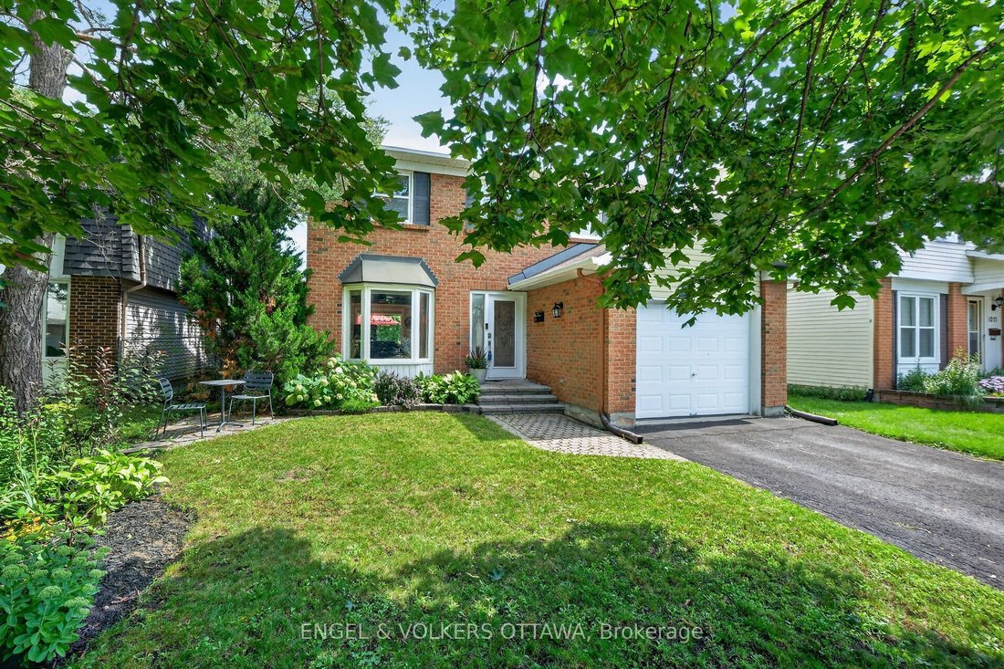 House in Ottawa, Ontario, Canada 1 - 18670955